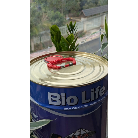 BIO LIFE - PHÂN BÓN HỮU CƠ TỔNG HỌP ( Can thiếc 20L )