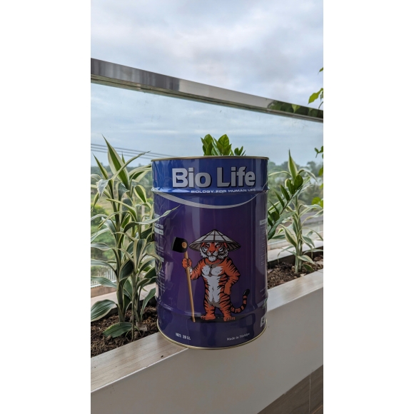 BIO LIFE - PHÂN BÓN HỮU CƠ TỔNG HỌP ( Can thiếc 20L )