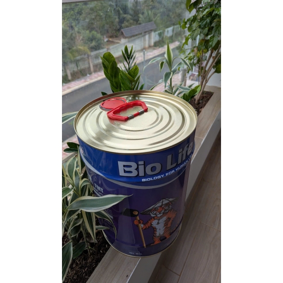 BIO LIFE - PHÂN BÓN HỮU CƠ TỔNG HỌP ( Can thiếc 20L )